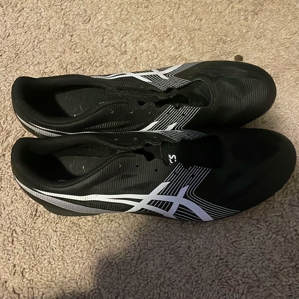 size 12 asics track shoe